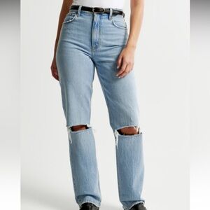 Abercrombie & Fitch The 90s Straight Ultra High Rise Jean Curve Love